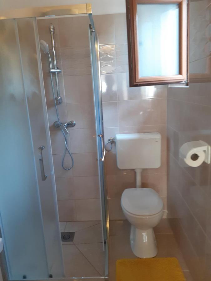 Apartman Paola Appartement Malinska Buitenkant foto