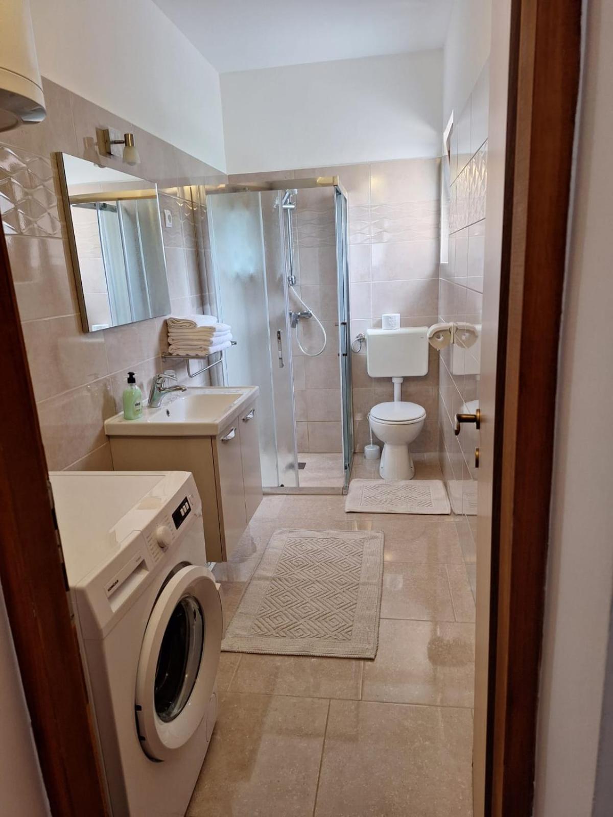 Apartman Paola Appartement Malinska Buitenkant foto